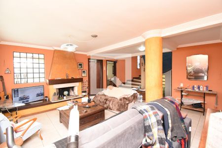 Sala de Estar de casa à venda com 4 quartos, 460m² em Boa Vista, Curitiba