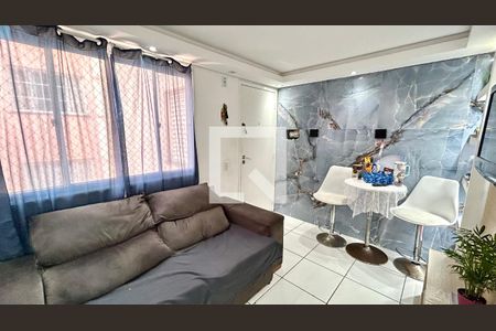 Sala de apartamento para alugar com 2 quartos, 44m² em Jardim Munira, Guarulhos