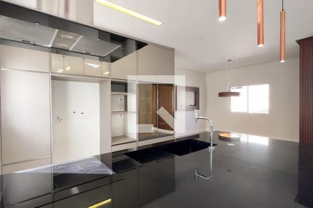 Cozinha de casa de condomínio à venda com 3 quartos, 325m² em Loteamento Residencial Fazenda São José, Valinhos