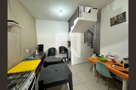 Sala/Cozinha de casa para alugar com 2 quartos, 114m² em Jacareí, Jacareí