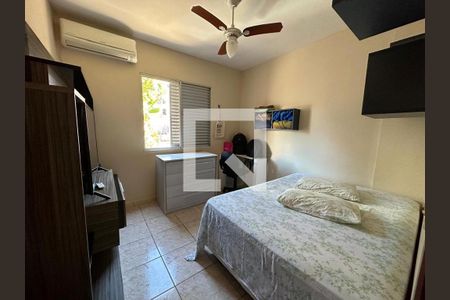 Quarto de apartamento para alugar com 3 quartos, 112m² em Coqueiros, Florianópolis