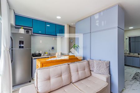 Sala/Cozinha de kitnet/studio à venda com 1 quarto, 50m² em Campo Belo, São Paulo