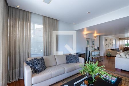 Apartamento à venda com 3 quartos, 271m² em Vila Morumbi, São Paulo