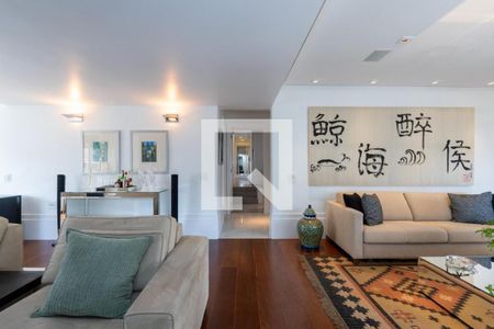 Apartamento à venda com 3 quartos, 271m² em Vila Morumbi, São Paulo