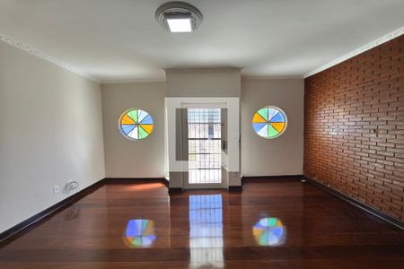 Sala de casa para alugar com 3 quartos, 250m² em Vila Proost de Souza, Campinas