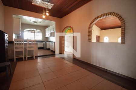 Sala 3 de casa para alugar com 6 quartos, 600m² em Tororó, Brasília