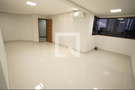 Apartamento à venda com 4 quartos, 205m² em Setor Bueno, Goiânia