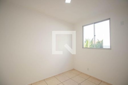 Quarto 2 de apartamento para alugar com 2 quartos, 44m² em Vista Alegre, São Gonçalo