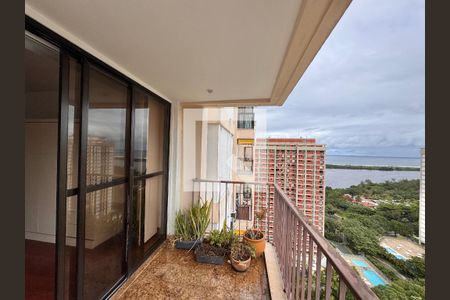 Varanda de apartamento à venda com 3 quartos, 112m² em Barra da Tijuca, Rio de Janeiro