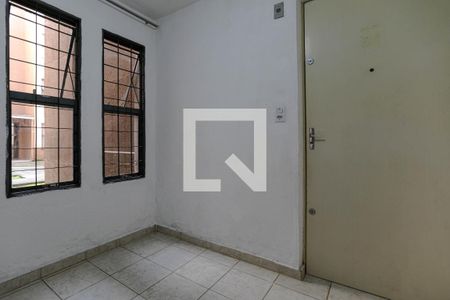 Sala de apartamento para alugar com 2 quartos, 40m² em Jardim Marica, Mogi das Cruzes