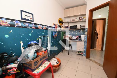 Quarto 1 de apartamento à venda com 3 quartos, 75m² em Cabral, Contagem