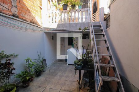 Quintal de casa à venda com 4 quartos, 120m² em Vila Tiradentes, São Paulo