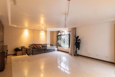Sala de casa à venda com 4 quartos, 190m² em Cajuru, Curitiba