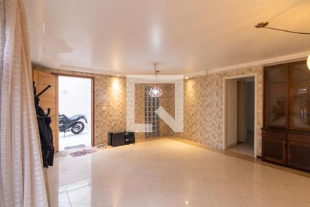Sala de casa à venda com 4 quartos, 190m² em Cajuru, Curitiba