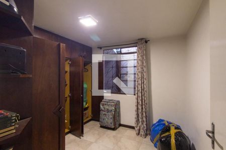 Quarto 1 de casa à venda com 4 quartos, 190m² em Cajuru, Curitiba