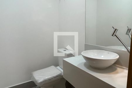 Lavabo de apartamento para alugar com 2 quartos, 110m² em Embaré, Santos