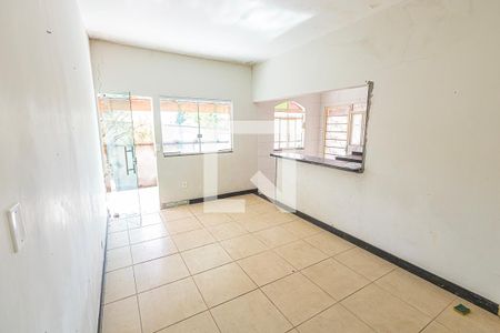 Casa à venda com 2 quartos, 200m² em Venda Nova, Belo Horizonte