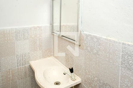 Banheiro de casa para alugar com 1 quarto, 40m² em Jardim Nova Era, Nova Iguaçu