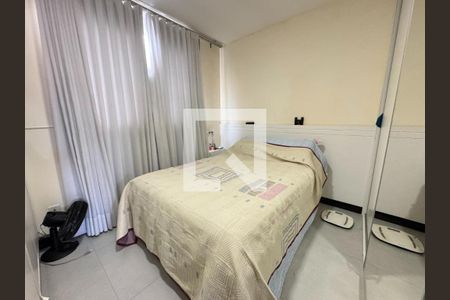 Casa à venda com 3 quartos, 140m² em Rio Branco, Belo Horizonte