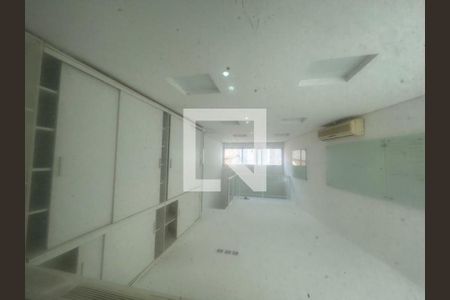 Casa à venda com 8 quartos, 200m² em Vila Mariana, São Paulo