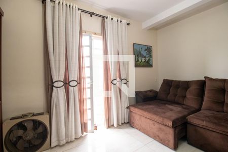 Sala de casa à venda com 4 quartos, 410m² em Cidade Industrial de Curitiba, Curitiba