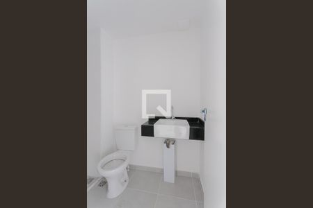 Banheiro de kitnet/studio à venda com 1 quarto, 25m² em Pinheiros, São Paulo