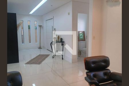 Casa à venda com 6 quartos, 560m² em Vila Mariana, São Paulo