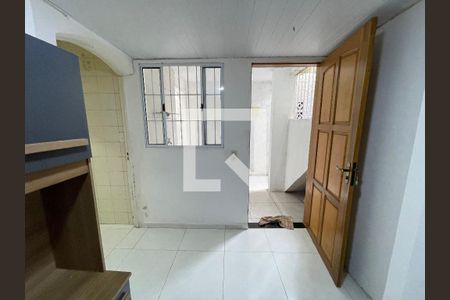 Casa para alugar com 1 quarto, 47m² em Ferreira, São Paulo