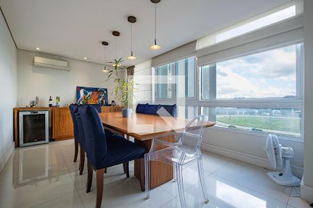 Sala 1 de apartamento à venda com 3 quartos, 240m² em Jardim Europa, São Paulo