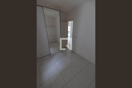 QUARTO 1 de apartamento para alugar com 2 quartos, 55m² em Jardim Chapadão, Campinas