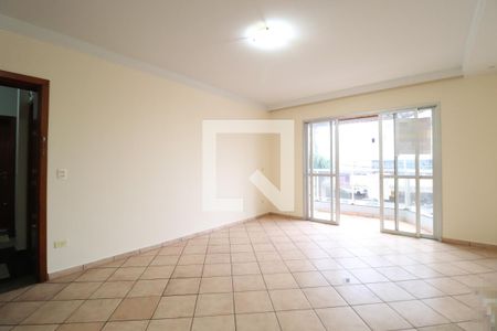 Apartamento para alugar com 3 quartos, 130m² em Saraiva, Uberlândia