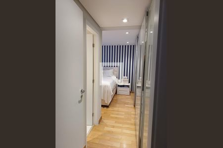 Corredor de apartamento à venda com 3 quartos, 143m² em Vila Mariana, São Paulo