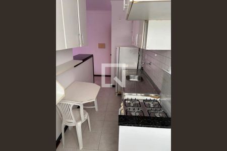 Sala/cozinha de apartamento para alugar com 1 quarto, 50m² em Pituba, Salvador