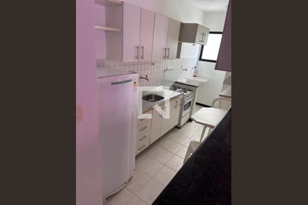 Sala/cozinha de apartamento para alugar com 1 quarto, 50m² em Pituba, Salvador