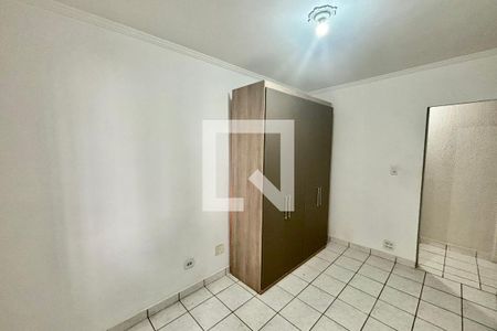 Quarto 1 de apartamento para alugar com 2 quartos, 53m² em Jardim Gonzaga, São Paulo