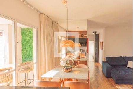 Sala de apartamento para alugar com 2 quartos, 65m² em Ponte Preta, Campinas
