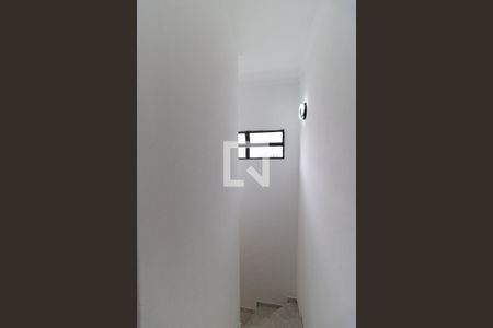 Escada de casa para alugar com 3 quartos, 140m² em Vila Dom Pedro I, São Paulo