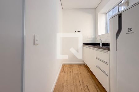 Cozinha e Área de Serviço de apartamento para alugar com 1 quarto, 29m² em Aclimação, São Paulo