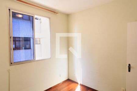 Quarto de apartamento à venda com 3 quartos, 122m² em Sagrada Família, Belo Horizonte