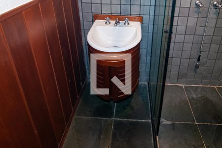 Banheiro de apartamento para alugar com 2 quartos, 74m² em Centro Histórico de São Paulo, São Paulo