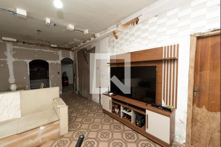 Sala de casa à venda com 2 quartos, 360m² em Araguaia, Belo Horizonte