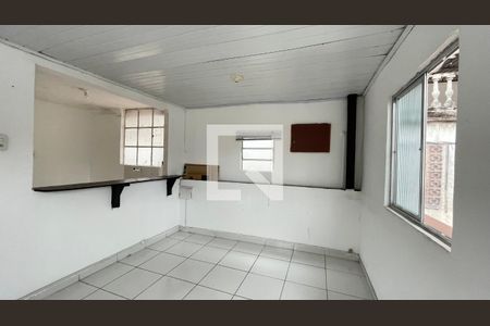 Kitnet de casa para alugar com 0 quarto, 28m² em Engenho Novo, Rio de Janeiro