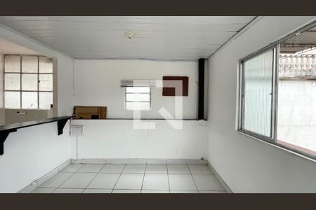Kitnet de casa para alugar com 0 quarto, 28m² em Engenho Novo, Rio de Janeiro