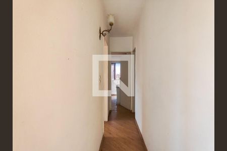 Corredor de apartamento para alugar com 2 quartos, 66m² em Vila Isabel, Rio de Janeiro