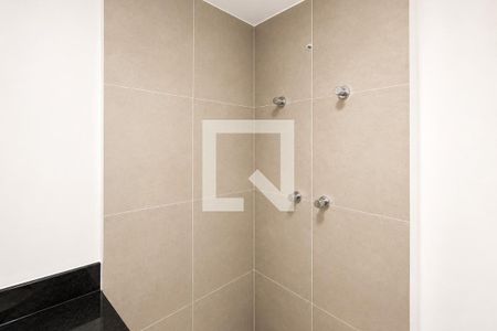 Banheiro de kitnet/studio à venda com 1 quarto, 22m² em Bela Vista, São Paulo
