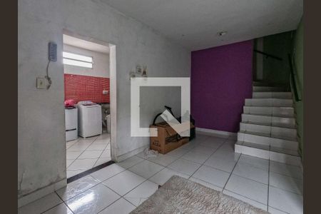 Casa à venda com 8 quartos, 960m² em Vila Bonilha, São Paulo