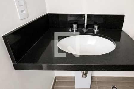 Banheiro de kitnet/studio à venda com 1 quarto, 58m² em Bela Vista, São Paulo