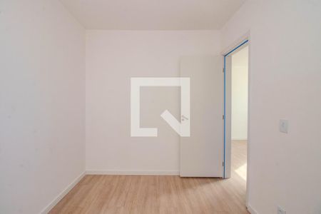 Quarto 2 de apartamento para alugar com 2 quartos, 48m² em Humaitá, Porto Alegre