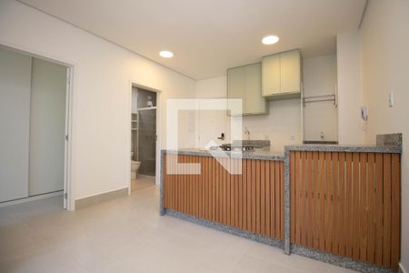 Sala de apartamento para alugar com 1 quarto, 40m² em Sqn 402, Brasília