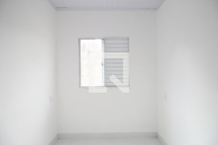Quarto 2 de casa para alugar com 2 quartos, 40m² em Vila Franca, São Paulo